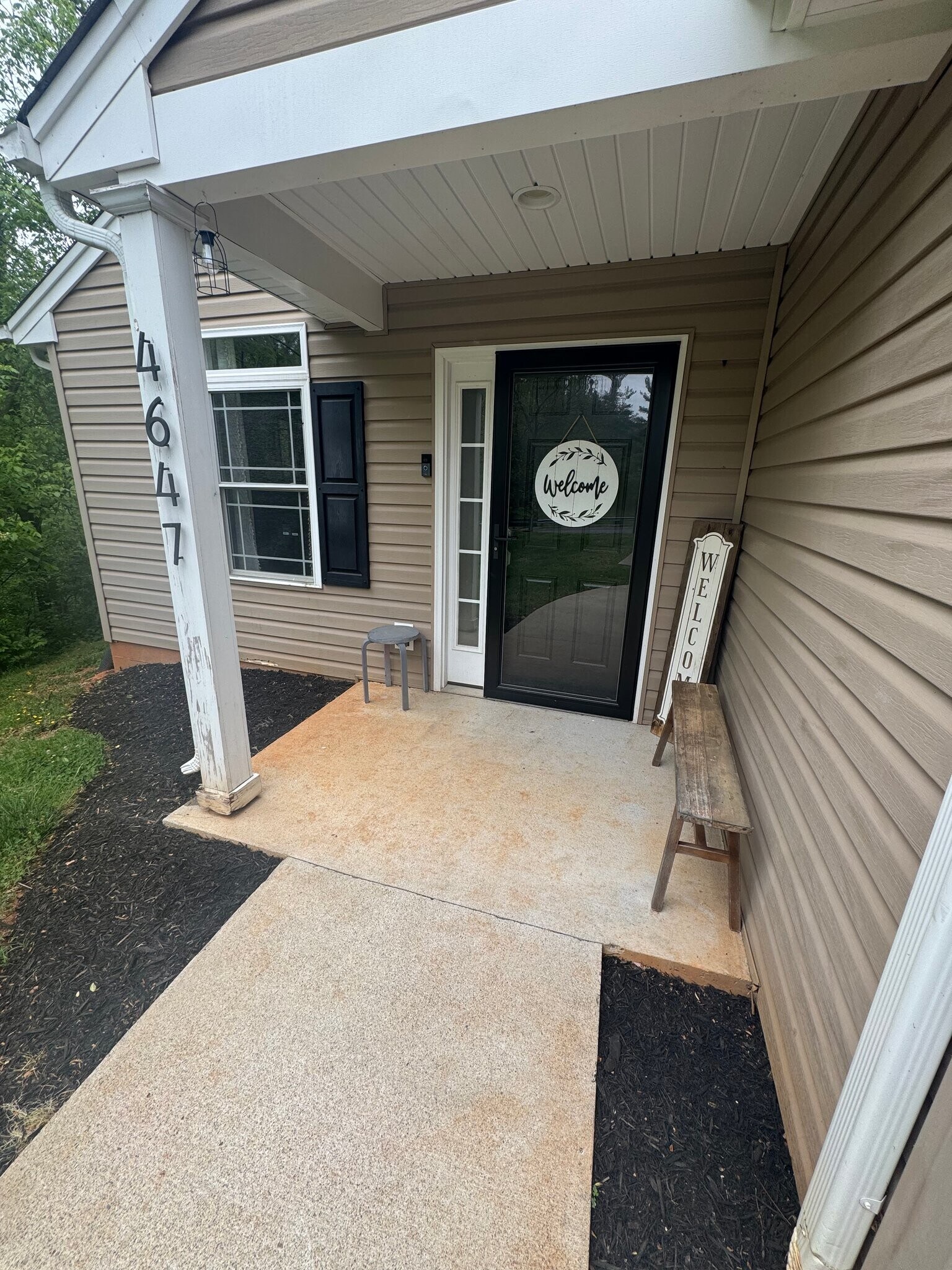 Building Photo - 4647 Ferncliff Dr