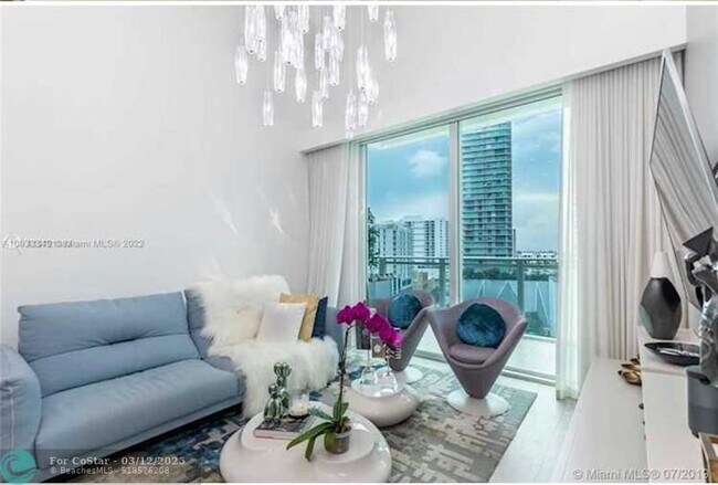 Building Photo - 1080 Brickell Ave