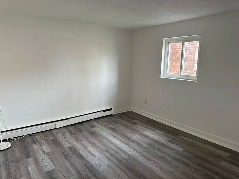 Building Photo - 28 Bryon Rd