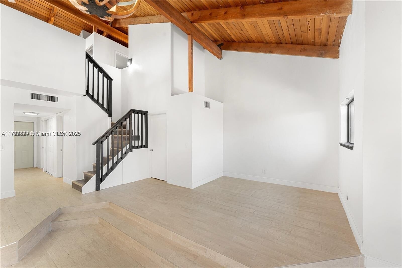 Building Photo - 8045 SW 21st Ct