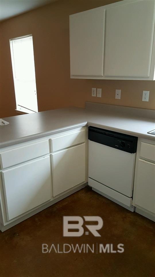 Building Photo - 18390 W Hammond St