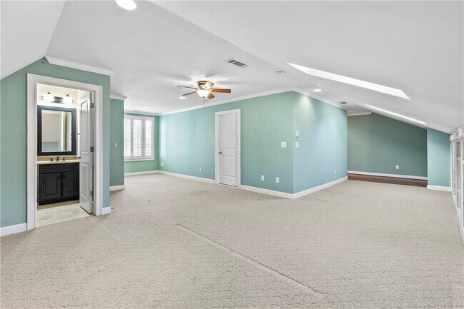 Building Photo - 7665 Ledgewood Way