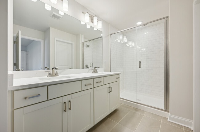 Building Photo - 109 Alluvium Ln