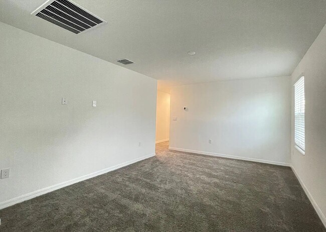 Building Photo - 3931 Willow Brk Dr