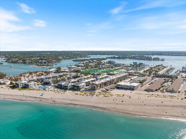 Building Photo - 1400 Tarpon Center Dr