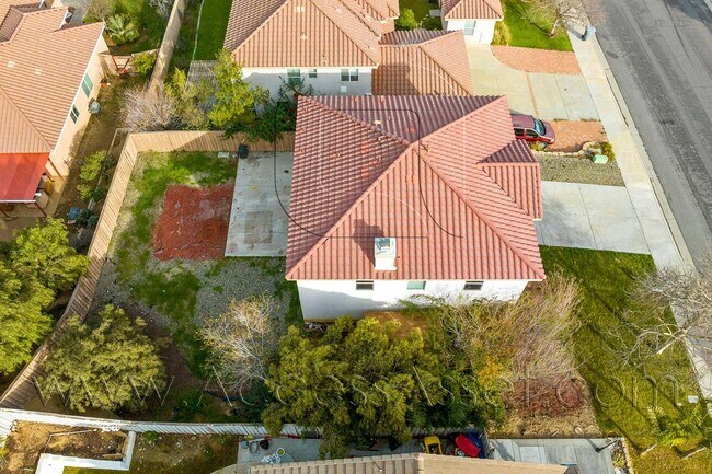 Building Photo - Spacious 3 Bed + Loft-Style Living in Lake Elsinore w/ Private Yard