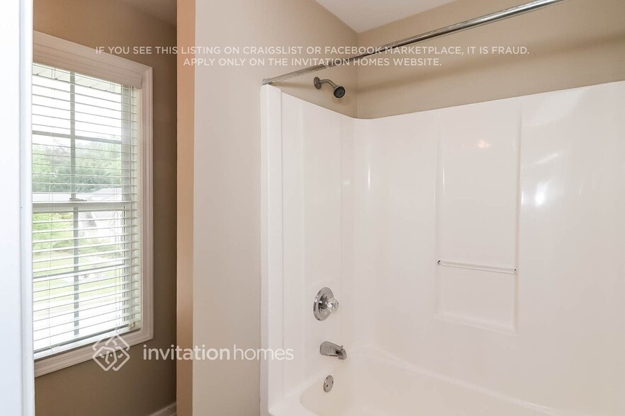 Building Photo - 158 Georgias Ln