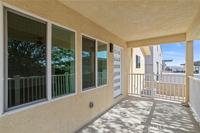 Building Photo - 14815 Country Ln