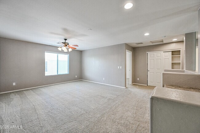 Building Photo - 2317 W Steed Ridge