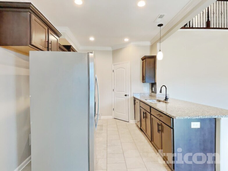 Building Photo - 365 Winter Terrace Ln