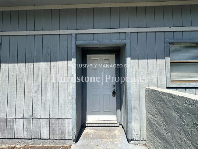 Building Photo - 7611 Indian Lakes Dr