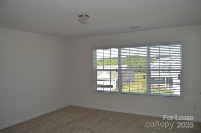 Building Photo - 117 Quail Springs Rd