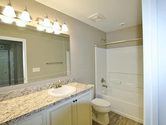 Building Photo - 5555 NW Pine Trail Cir