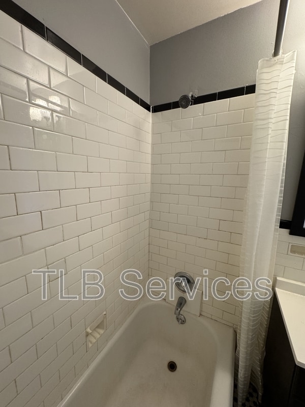 Building Photo - 310 Yeardley Ave