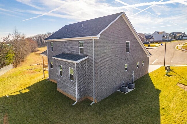 Building Photo - 7251 Hilliard Cir