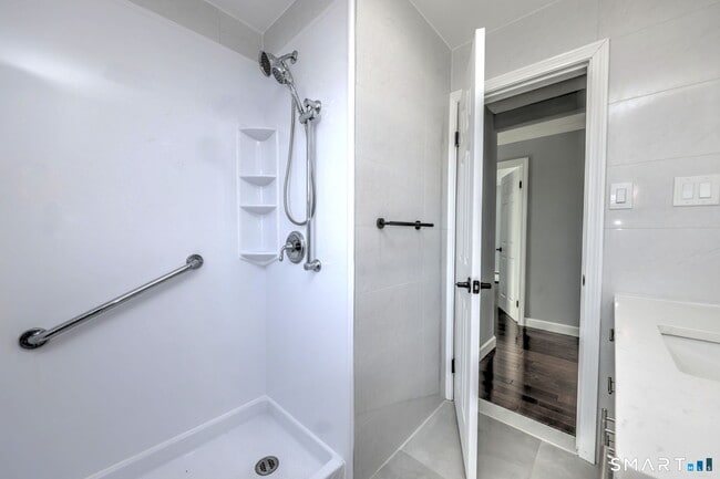 Building Photo - 206 Bridgeview Pl