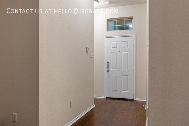 Building Photo - 4204 S Fork Ranch Rd