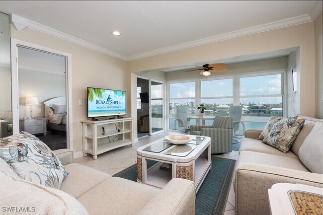 Building Photo - 271 Southbay Dr