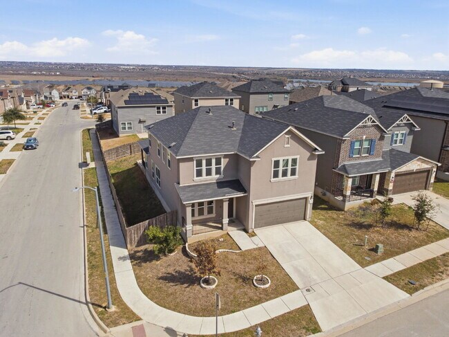 Building Photo - 9305 Devils River