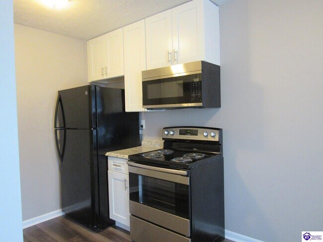Building Photo - 248 Metts Ct