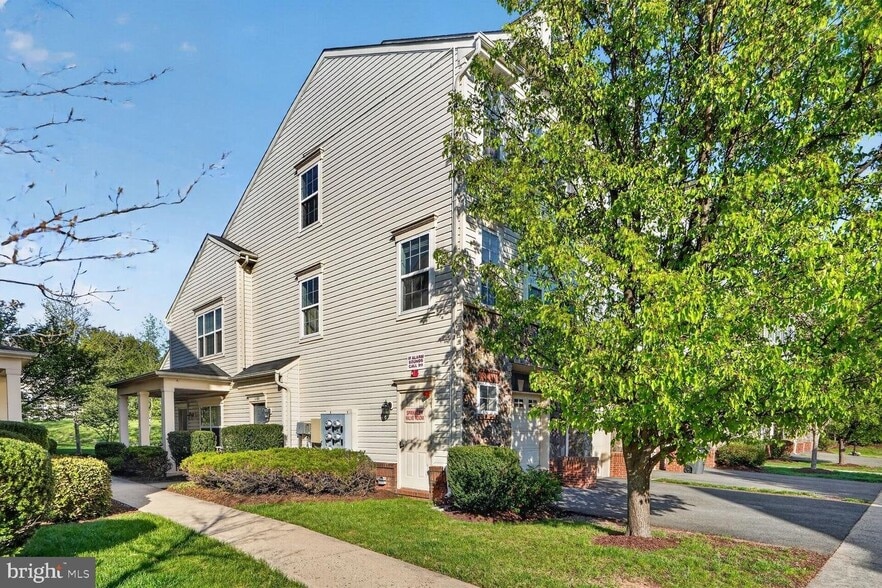 Building Photo - 11180 Wortham Crest Cir
