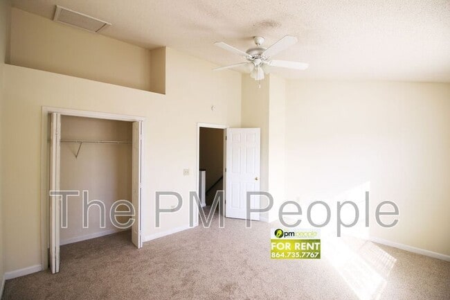 Building Photo - 13 Pointer Ln