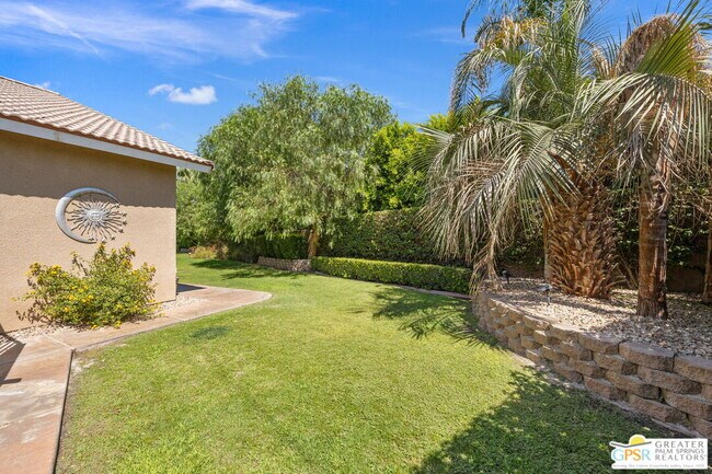 Building Photo - 78150 Calico Glen Dr