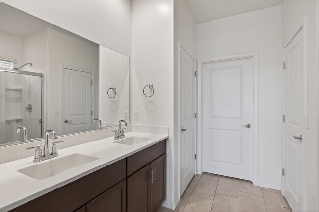 Building Photo - 6680 E Via Jardin Verde