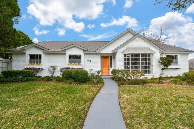 Building Photo - 8518 Braesview Ln