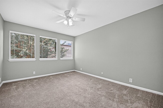 Building Photo - 1344 Chardonnay Dr