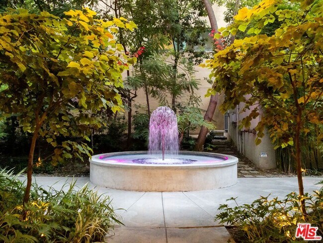 Building Photo - 1130 Flower St