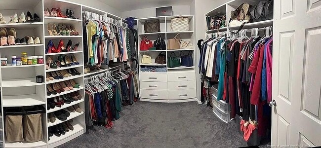 Building Photo - 364 Heathrow Dr