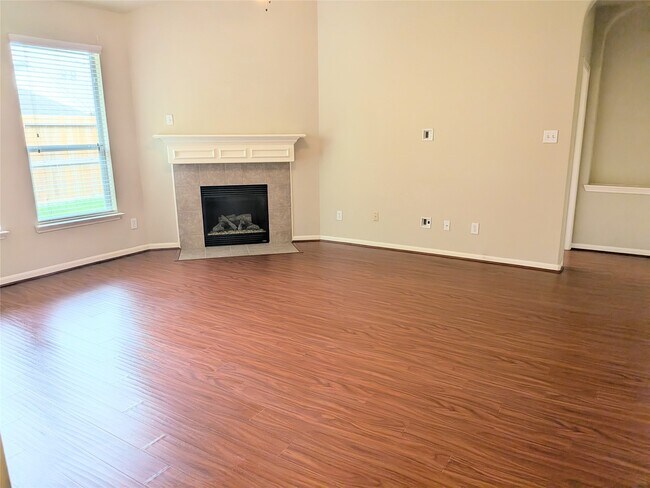 Building Photo - 4911 Spring Showers Ct