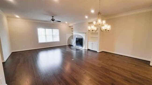 Building Photo - 2892 Boone Dr