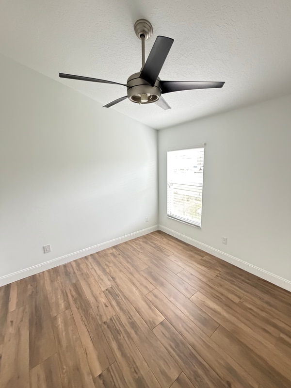 Building Photo - 10077 Portofino Dr