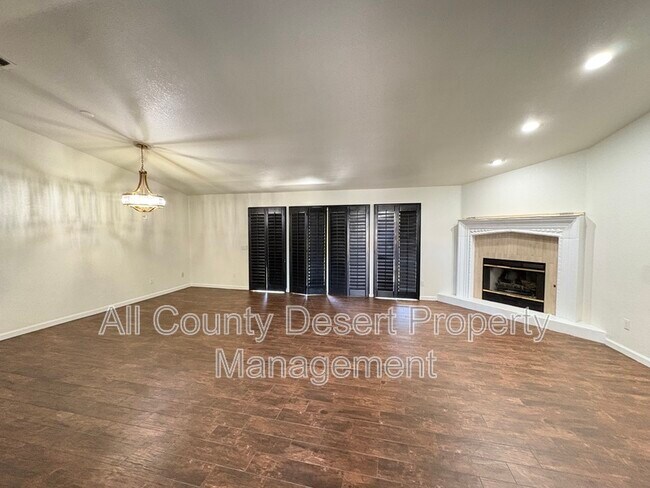 Building Photo - 78823 Ave 42