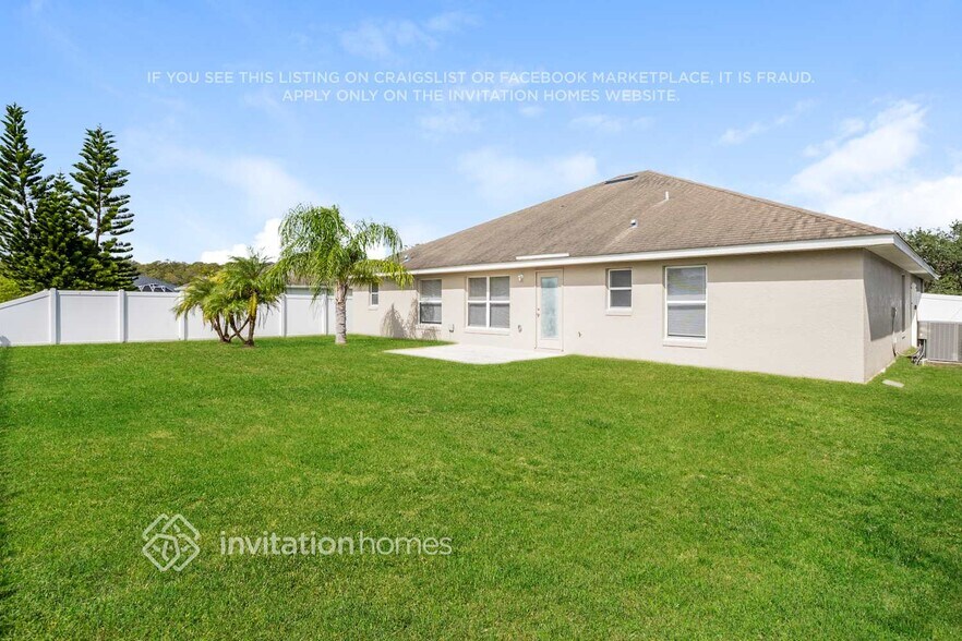 Building Photo - 2171 Big Buck Dr