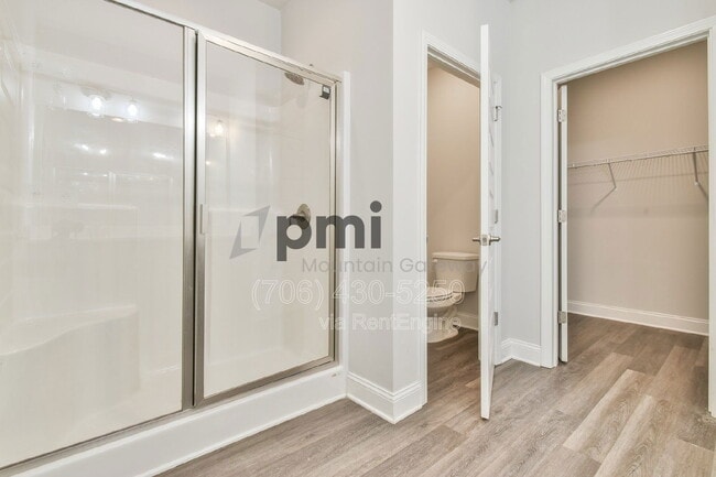 Building Photo - 247 Magnolia Villas Dr