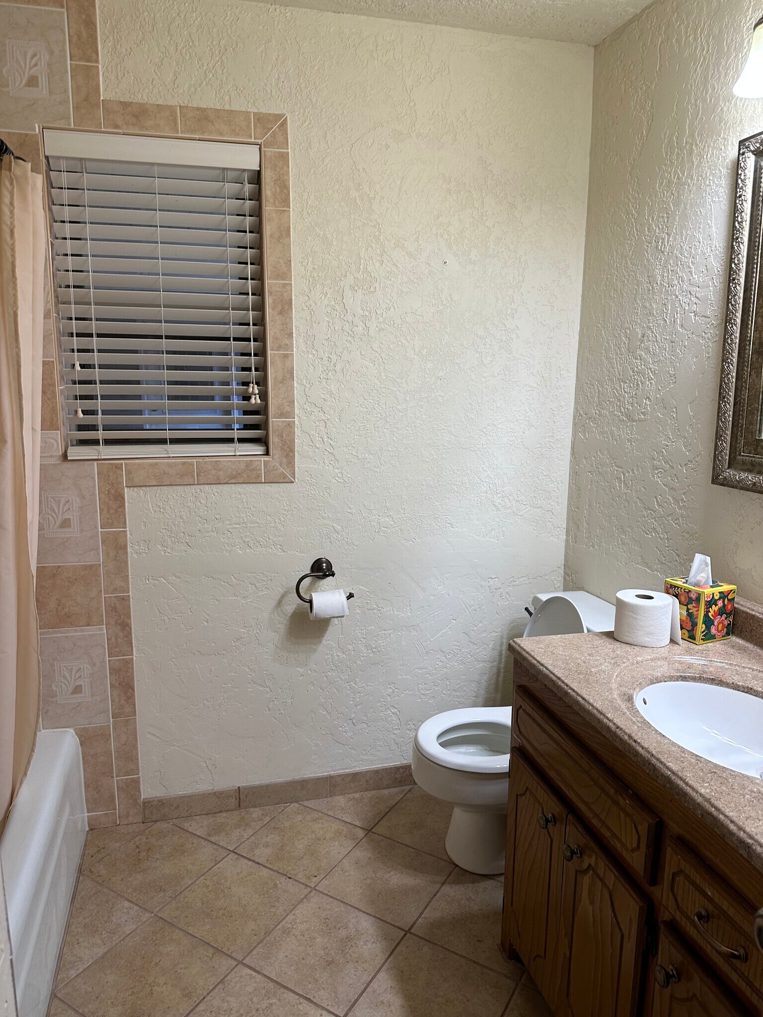 Building Photo - 13520 NW Cache Rd