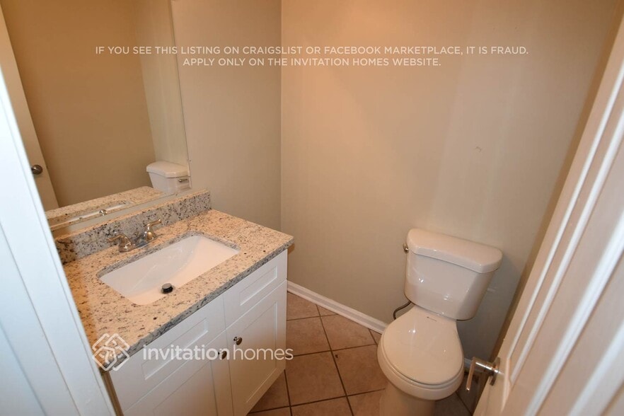 Building Photo - 395 Oakdale Cir