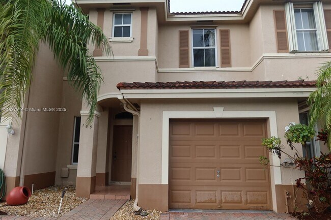 Primary Photo - 185 Riverwalk Cir
