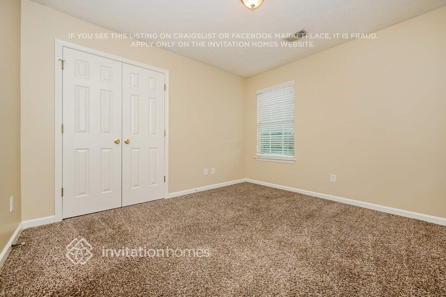 Building Photo - 360 Hazelhurst Dr