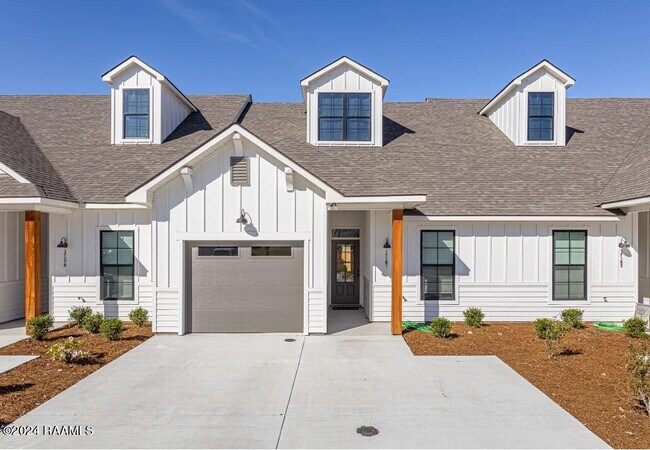 Primary Photo - 101 Foster Grove Drive