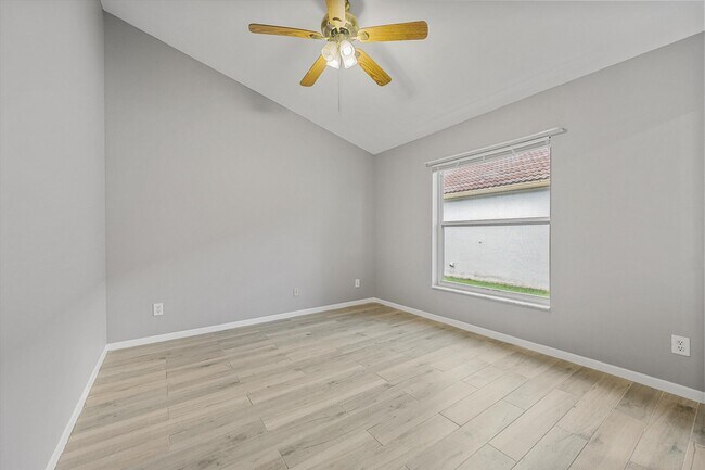 Building Photo - 1851 Oak Berry Cir