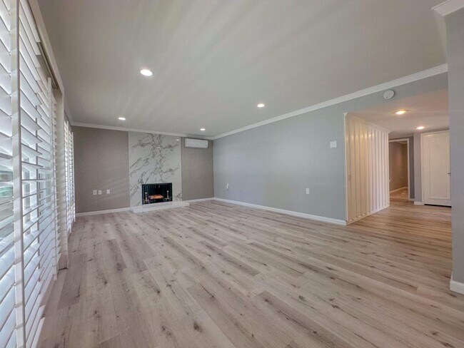 Building Photo - 3327 Bahia Blanca E