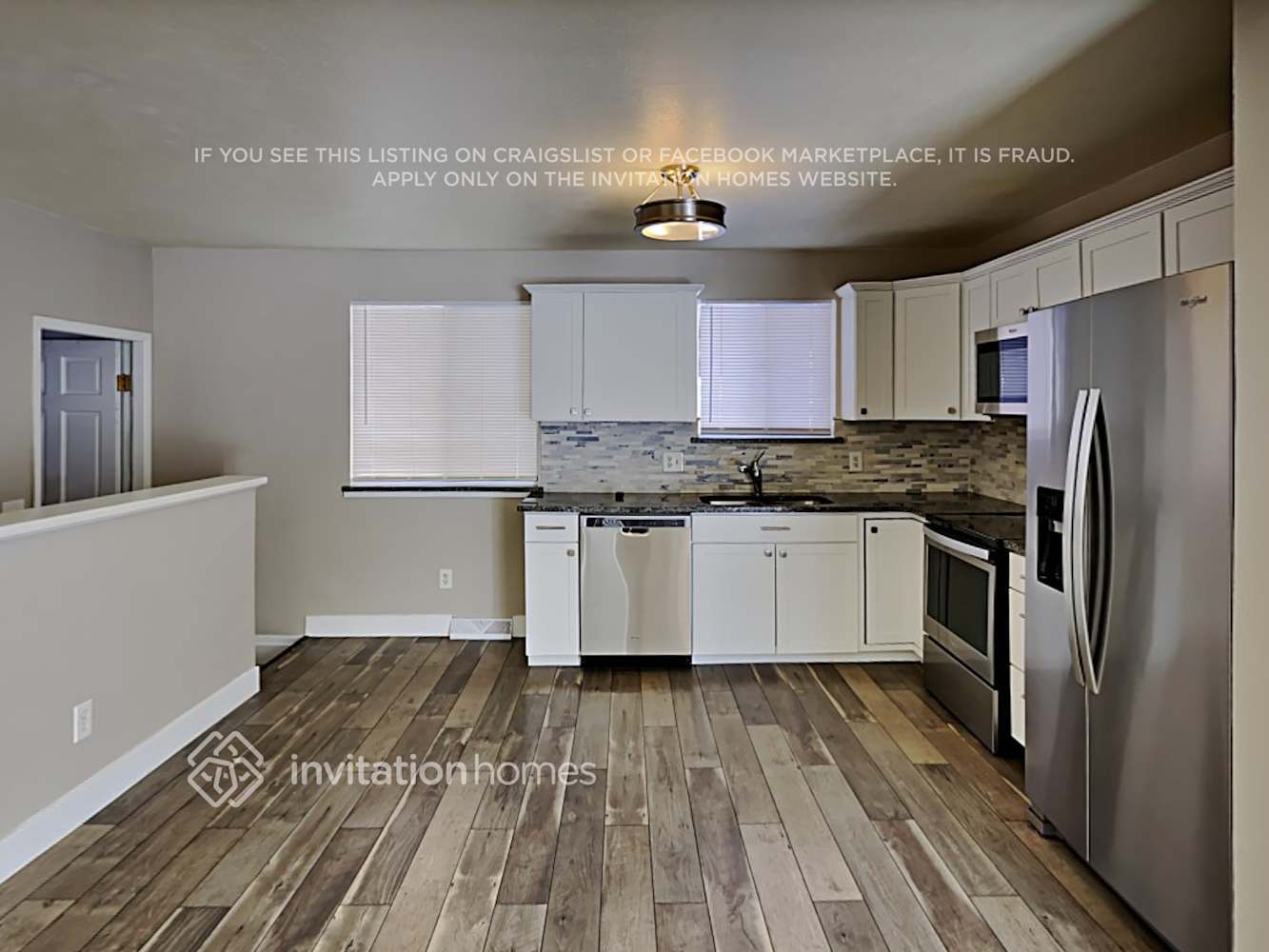 Building Photo - 10631 Queen St