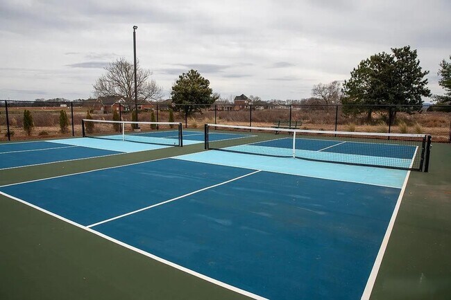 Building Photo - NEW CONSTRUCTION - Spacious Sifford Plan with Three Car Garage!