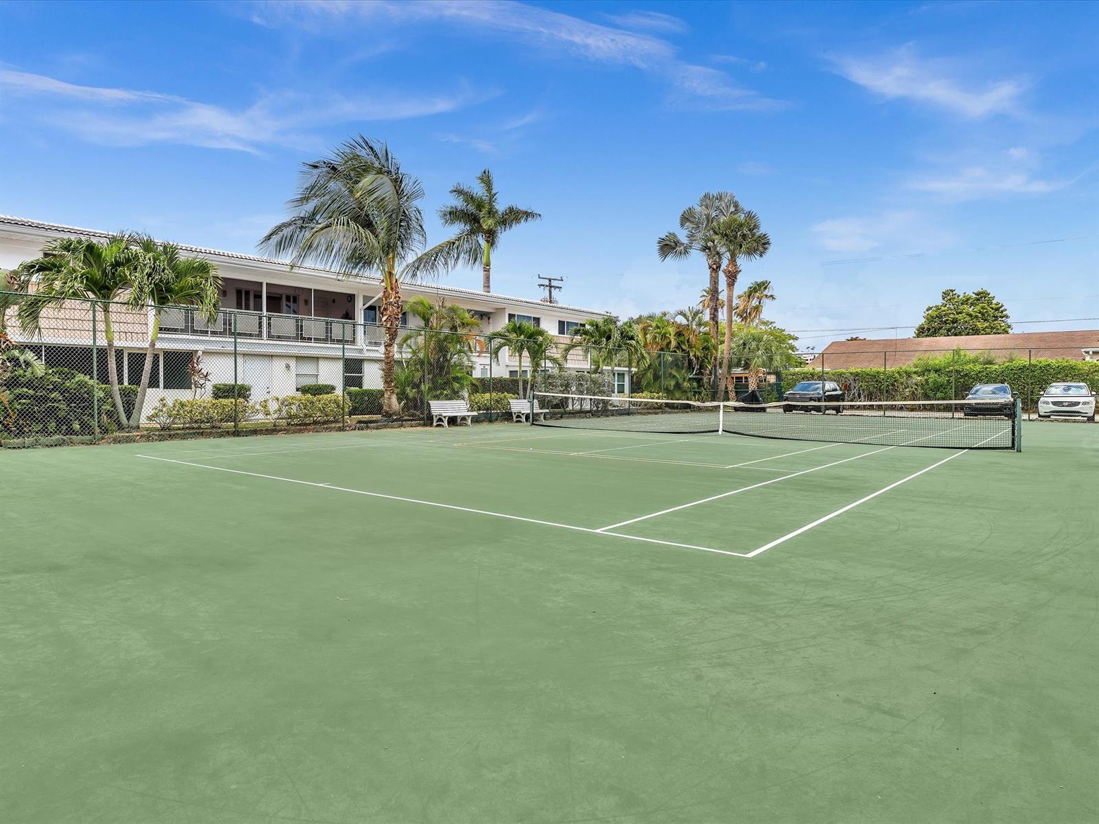 Building Photo - 3020 NE 16th Ave