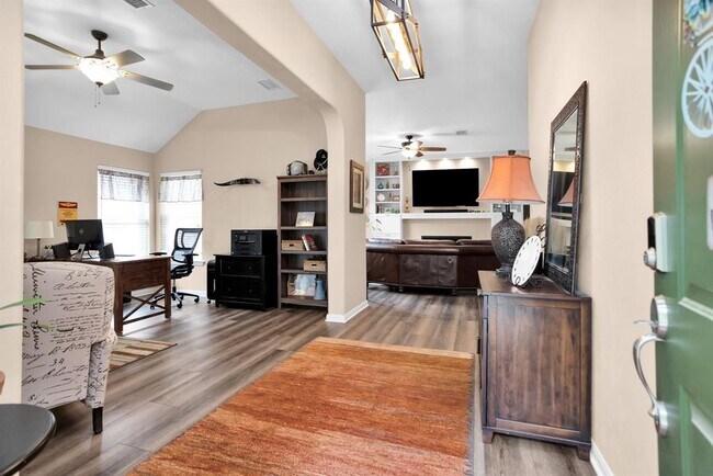 Building Photo - 7 Cypress Bayou Ct