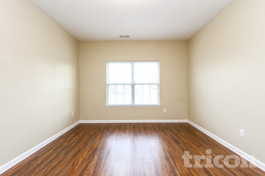 Building Photo - 5609 Lipizzan Ln